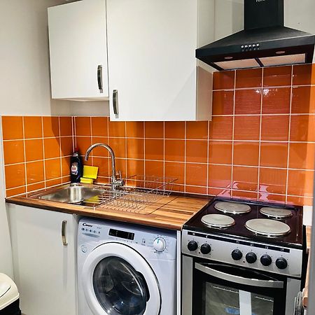 Comfy Studio Flat And Workspace Near Ashton-U-Lyne Station สเตลีย์ บริดจ์ ภายนอก รูปภาพ